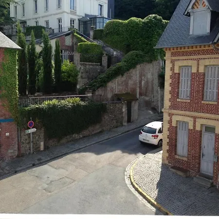 Le Bleu Marin Honfleur